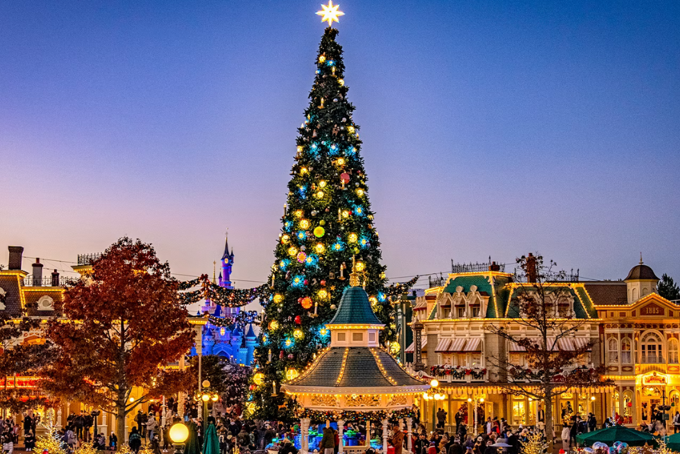 Disneyland Paris sparkles with festive Christmas lights, enchanting decorations and seasonal magic for the whole family.